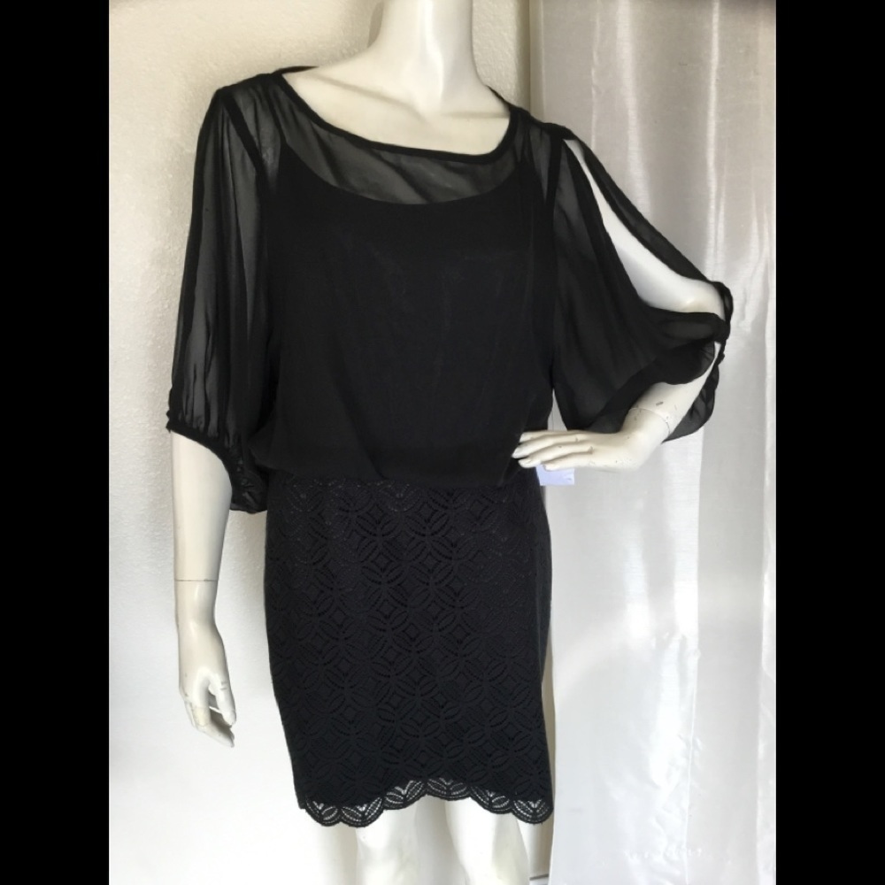 LAUNDRY BY SHELLI SEGAL  NWOT COLD SHOULDER MINI DRESS‎